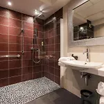 Hotel Plaza Madeleine & 4*