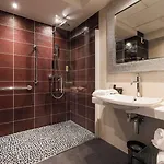 Hotel Plaza Madeleine & 4*