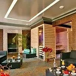Plaza Madeleine & Hotel 4*
