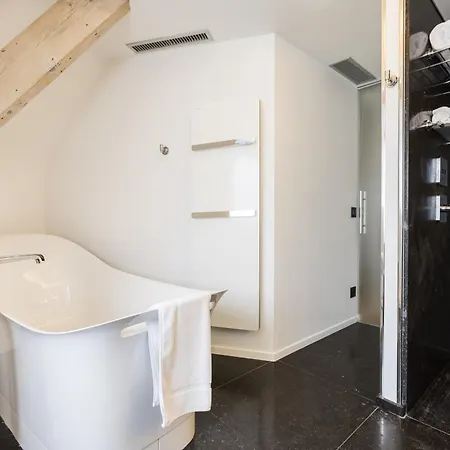 Plaza Madeleine & 4*