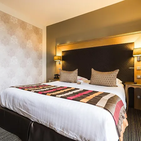 Hotell Plaza Madeleine & 4*