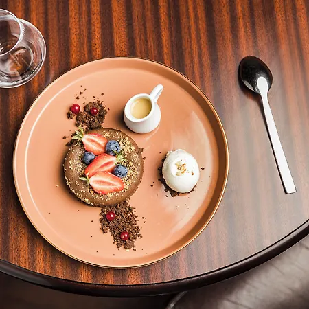 Hotel Plaza Madeleine &