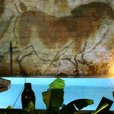 Plaza Madeleine & فندق