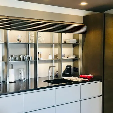 Plaza Madeleine & Szálloda