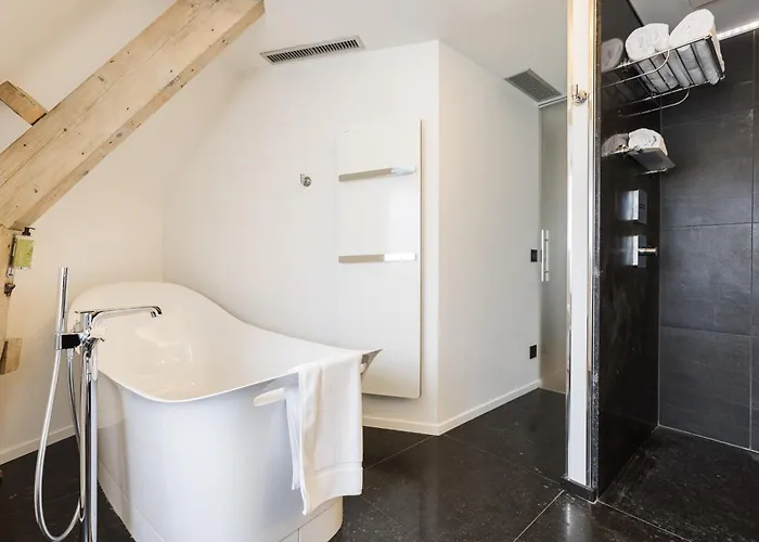 Plaza Madeleine & 4*