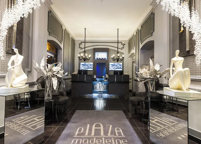Plaza Madeleine &