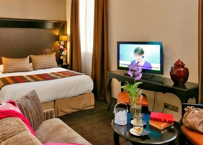 Plaza Madeleine & 4*