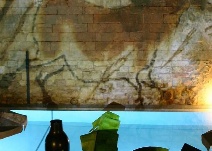 Plaza Madeleine & Отель